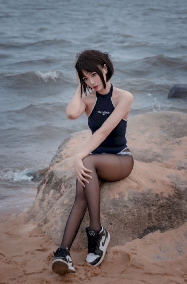 白皙美女自慰大艹剧情_超清日韩免费观看