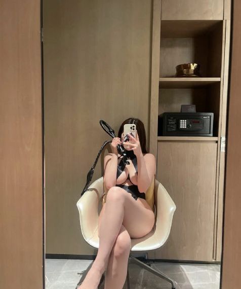 为什么下面会有白色液体_蓝光在线播放
